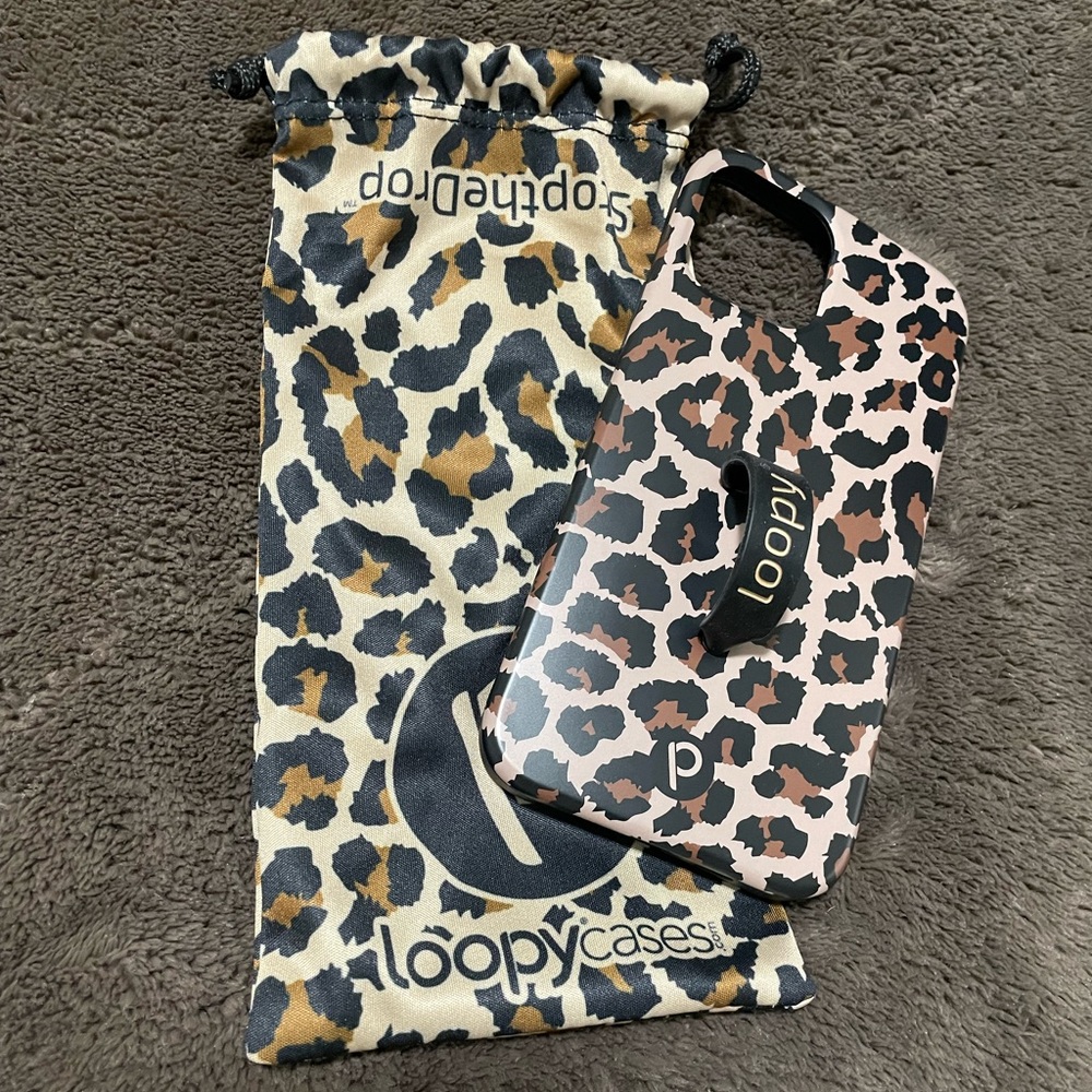 iPhone 12/12 Pro loopy case righty